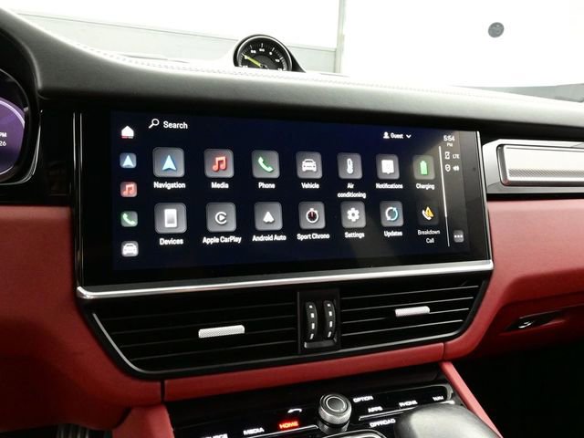 Certified 2022 Porsche Cayenne Turbo S image 10