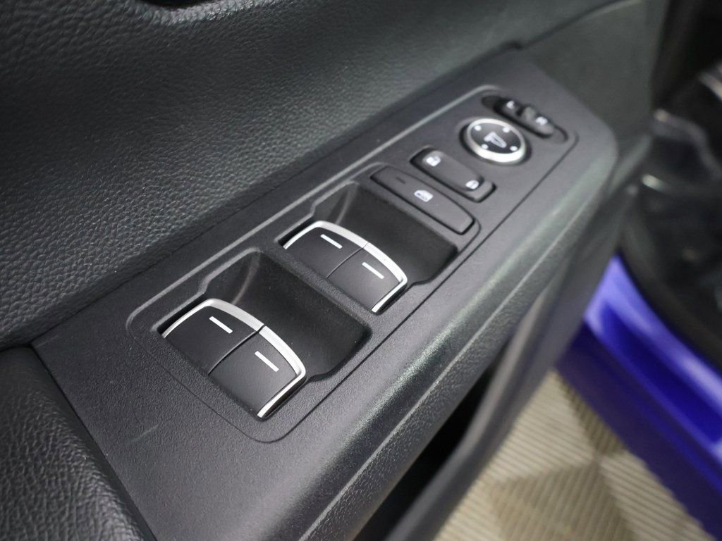 Used 2025 Honda CR-V EX-L image 39