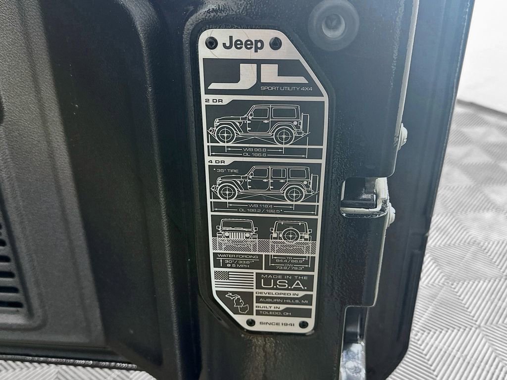 Used 2022 Jeep Wrangler Sport S image 37