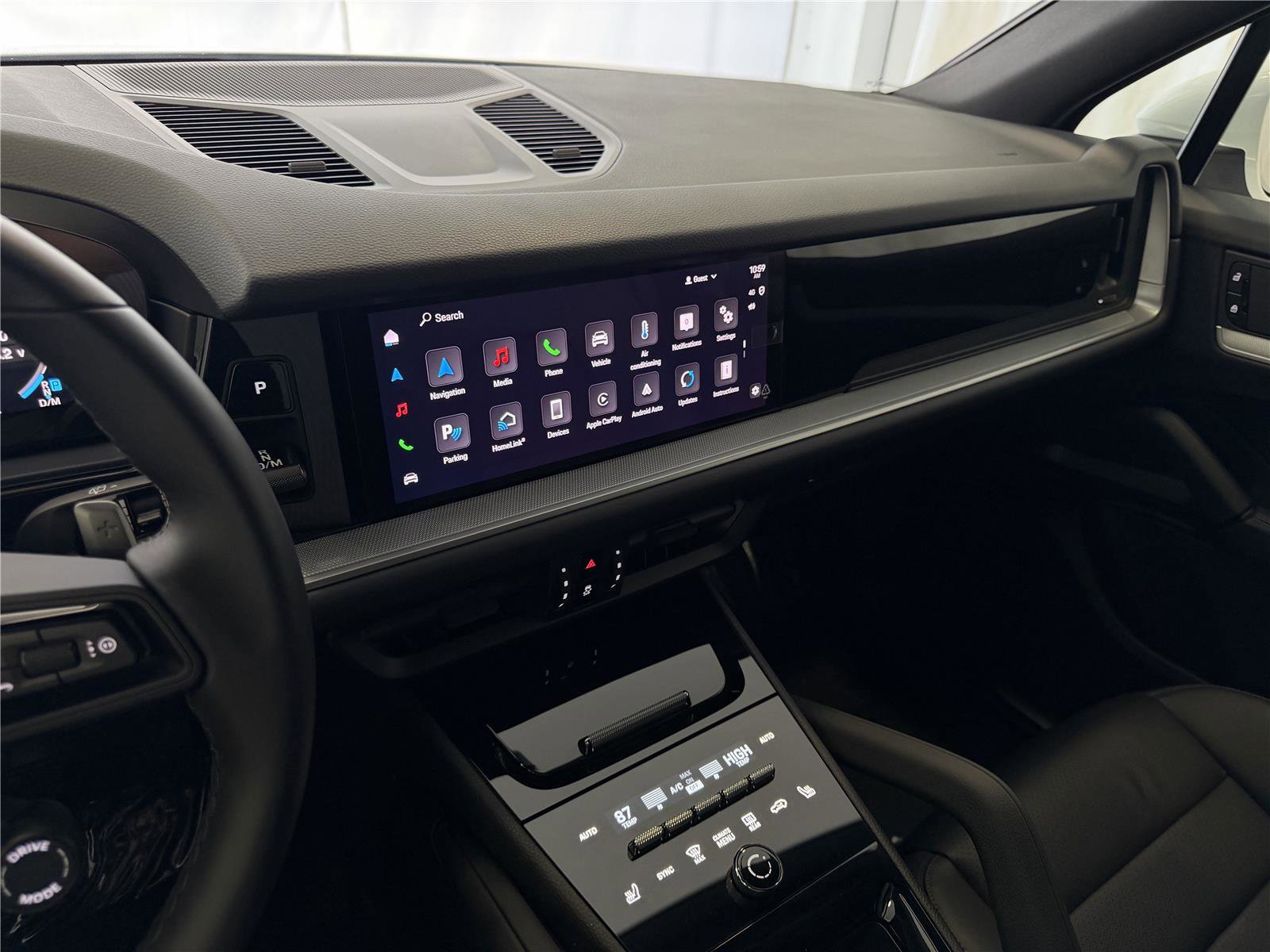 Certified 2024 Porsche Cayenne image 18