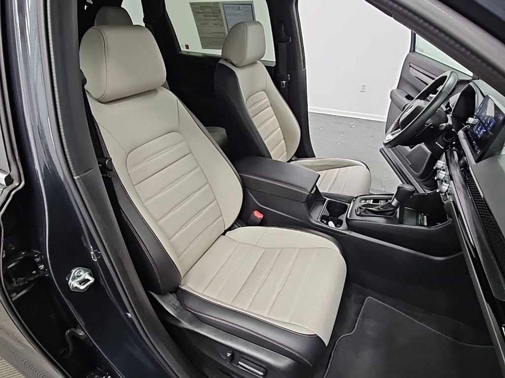 Used 2025 Honda CR-V Sport Touring image 43