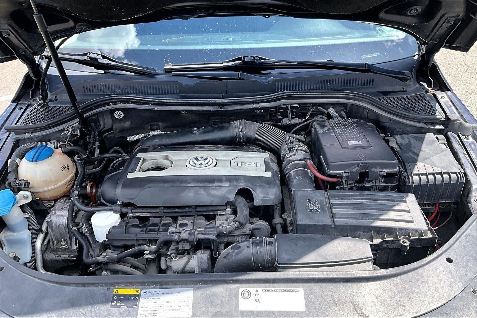 Used 2013 Volkswagen CC Sport FWD image 7