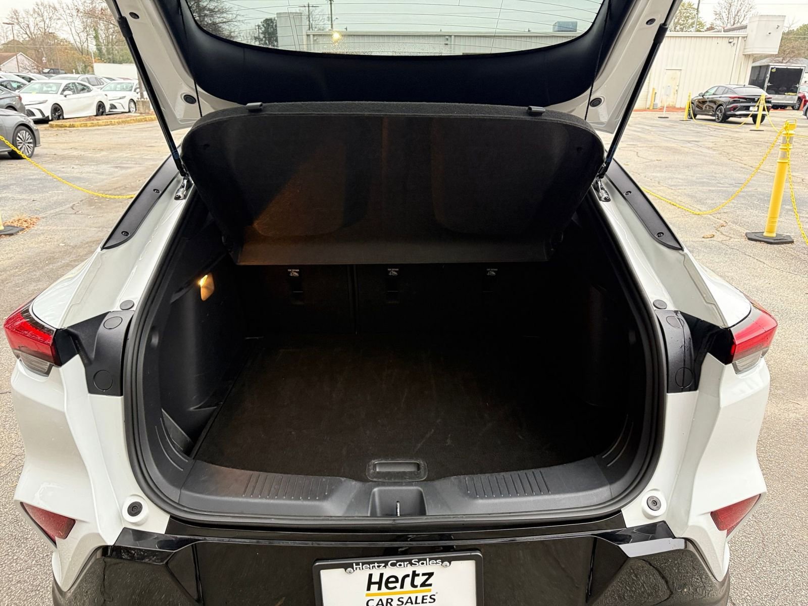 Used 2025 Buick Envista Sport Touring image 31