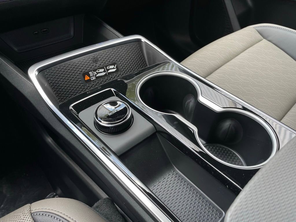 New 2026 Chevrolet Equinox LT w/ Convenience Package II image 21