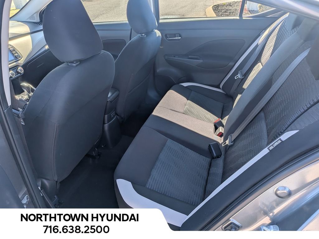 Used 2021 Nissan Versa SV image 29