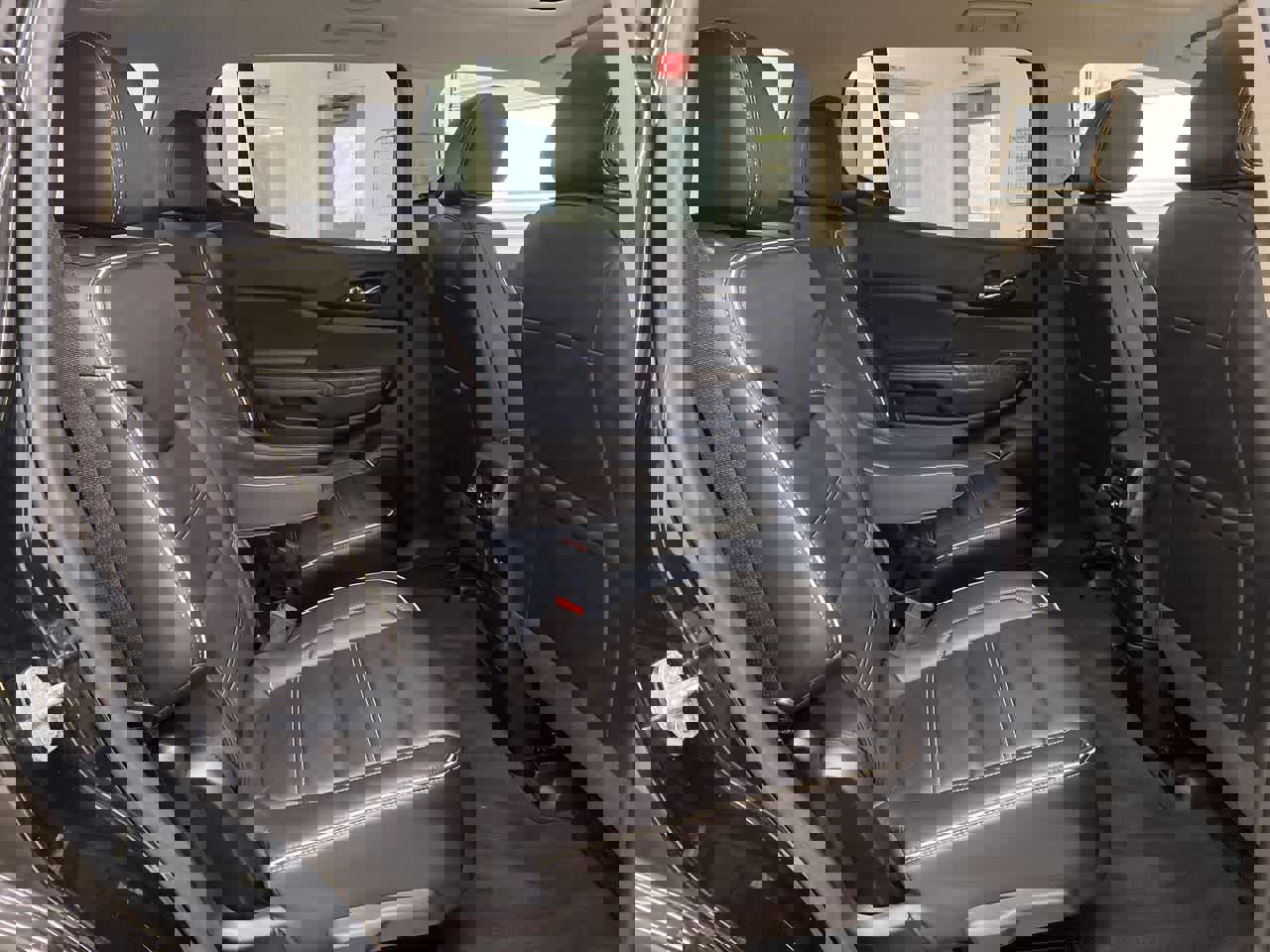 Used 2022 GMC Acadia Denali w/ Denali Ultimate Package AWD/4WD image 17