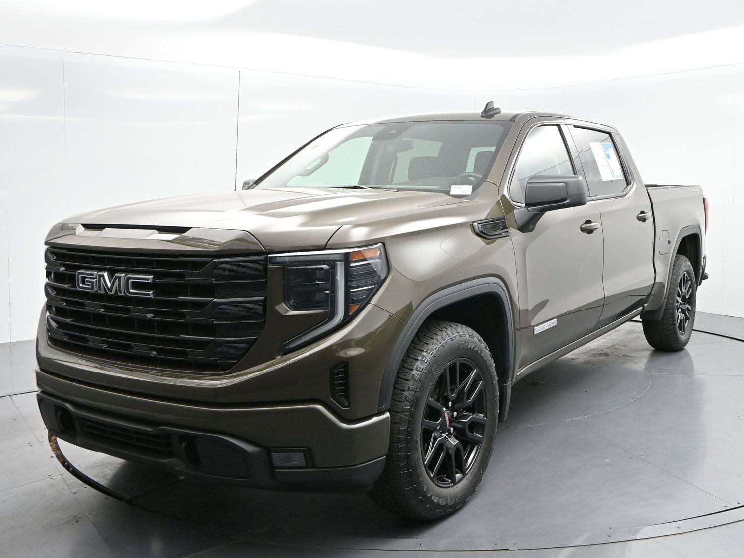 Used 2023 GMC Sierra 1500 Elevation image 3