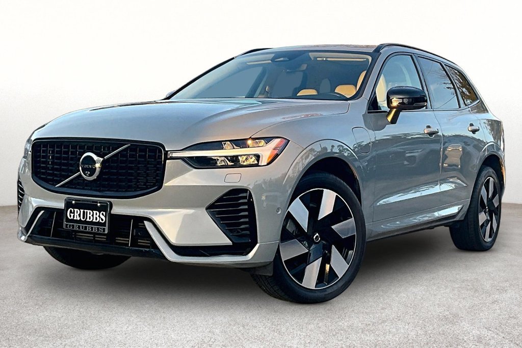 Used 2024 Volvo XC60 T8 Ultimate w/ Protection Package Premier AWD/4WD image 15
