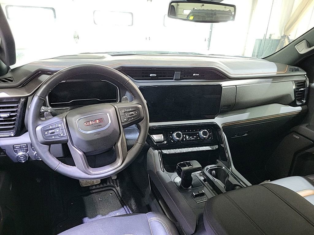 Used 2025 GMC Sierra 1500 AT4 AWD/4WD image 5