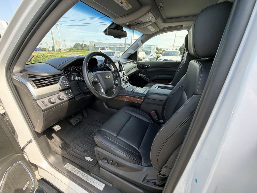 Used 2019 Chevrolet Suburban Premier AWD/4WD image 10