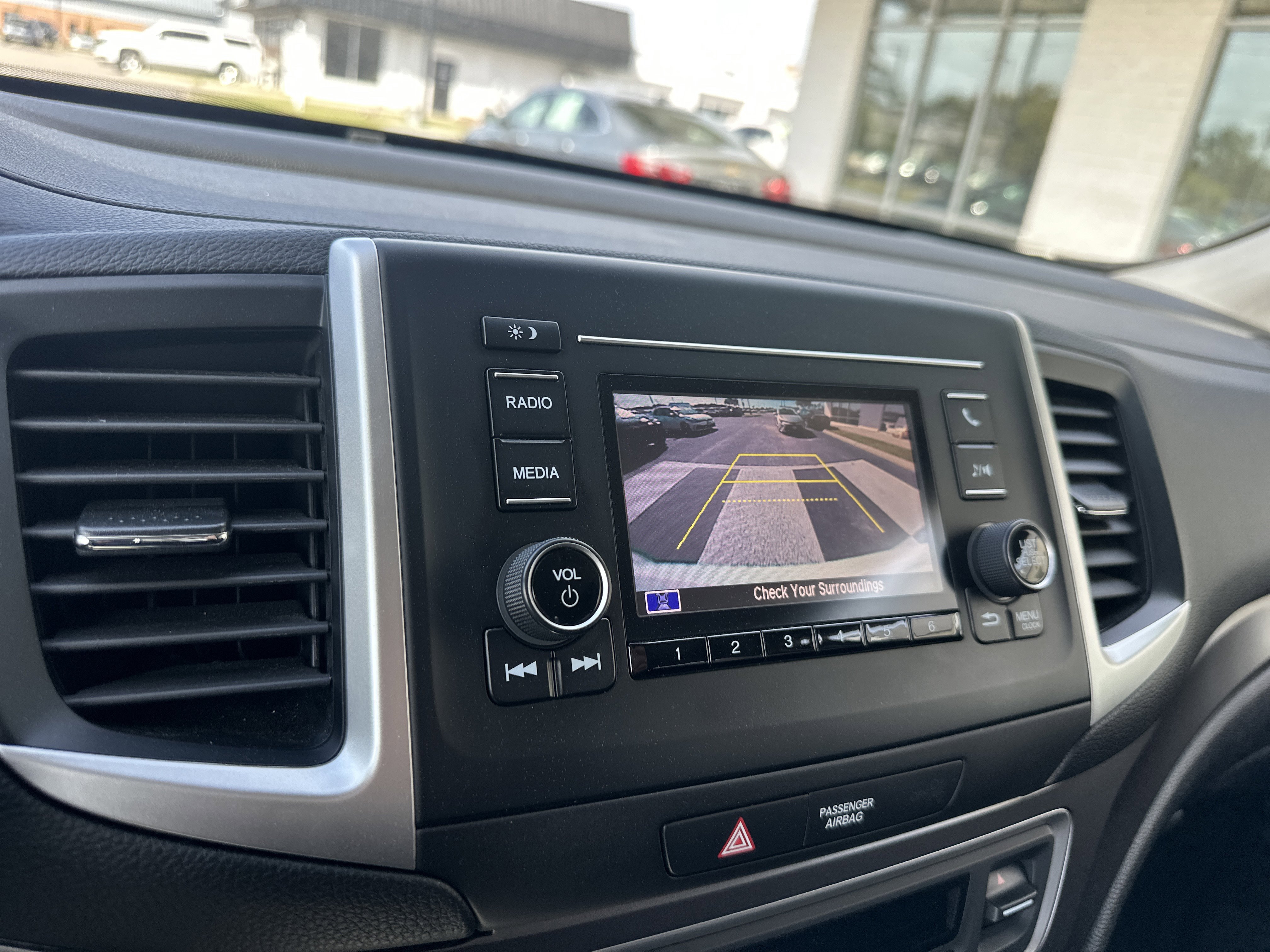 Used 2020 Honda Pilot LX image 17