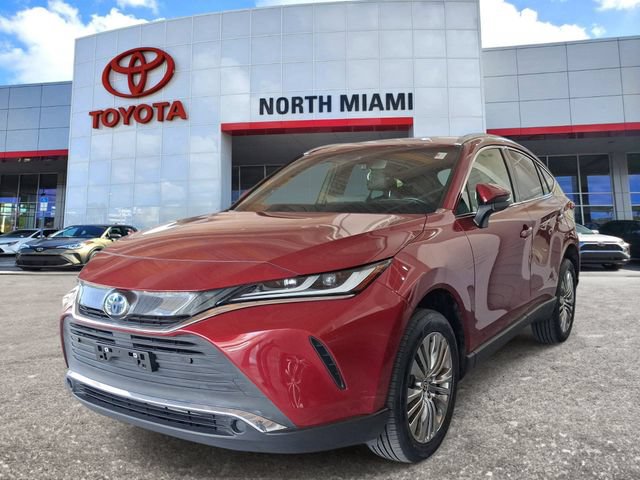 Used 2022 Toyota Venza XLE AWD/4WD image 2