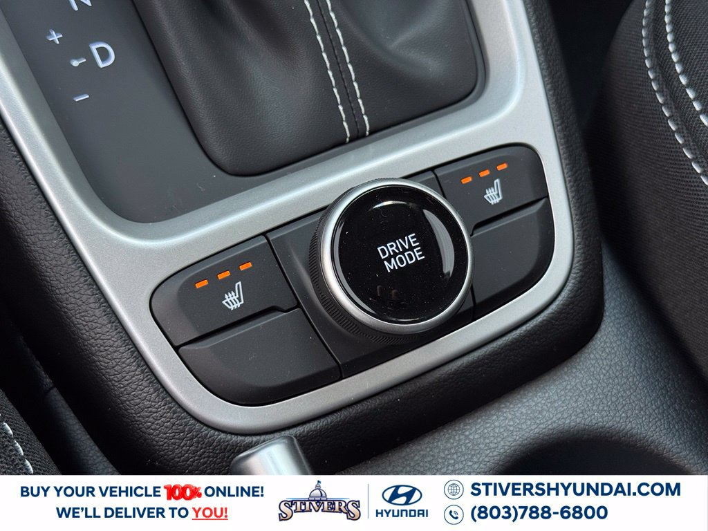 New 2026 Hyundai Venue SEL FWD image 30