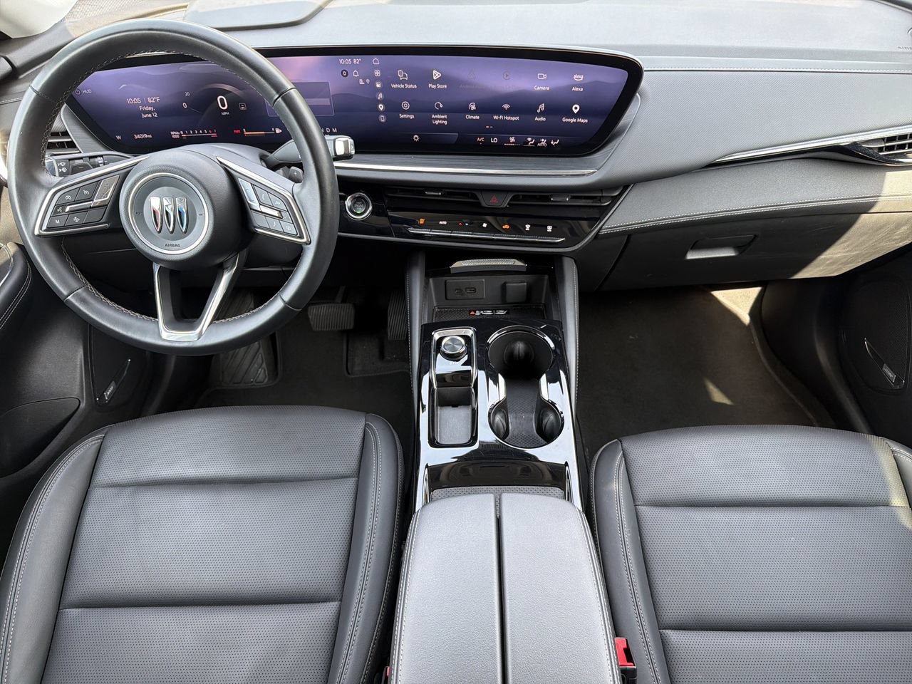 Used 2025 Buick Envision Preferred AWD/4WD image 2