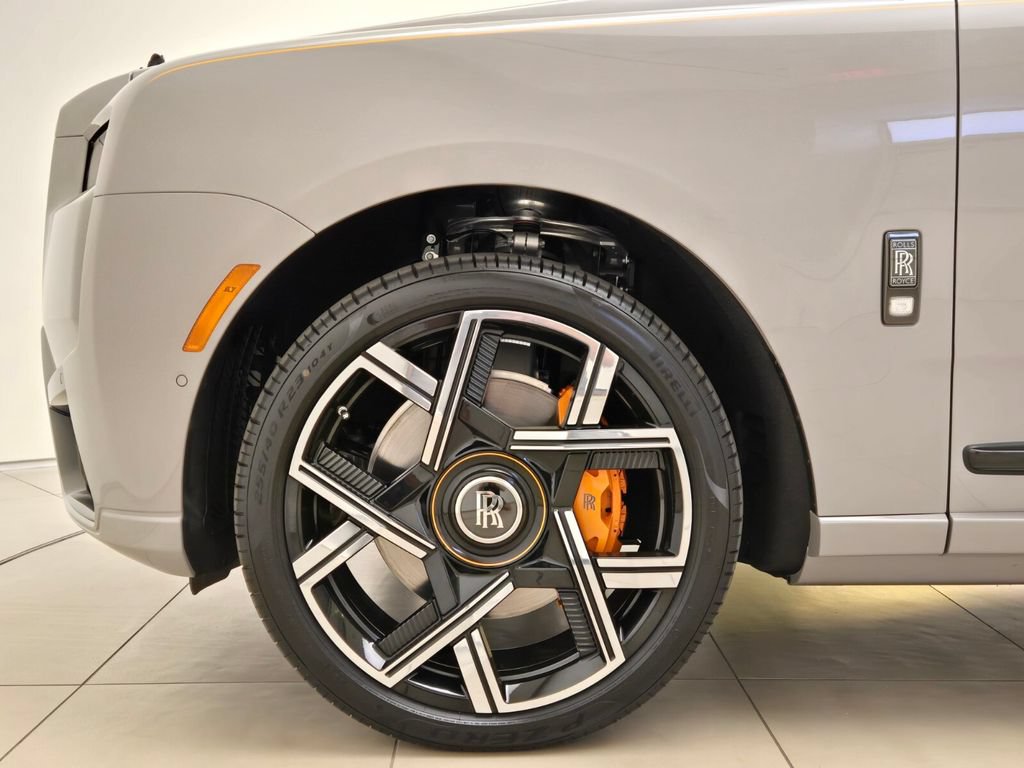 New 2027 Rolls-Royce Cullinan Black Badge AWD/4WD image 11