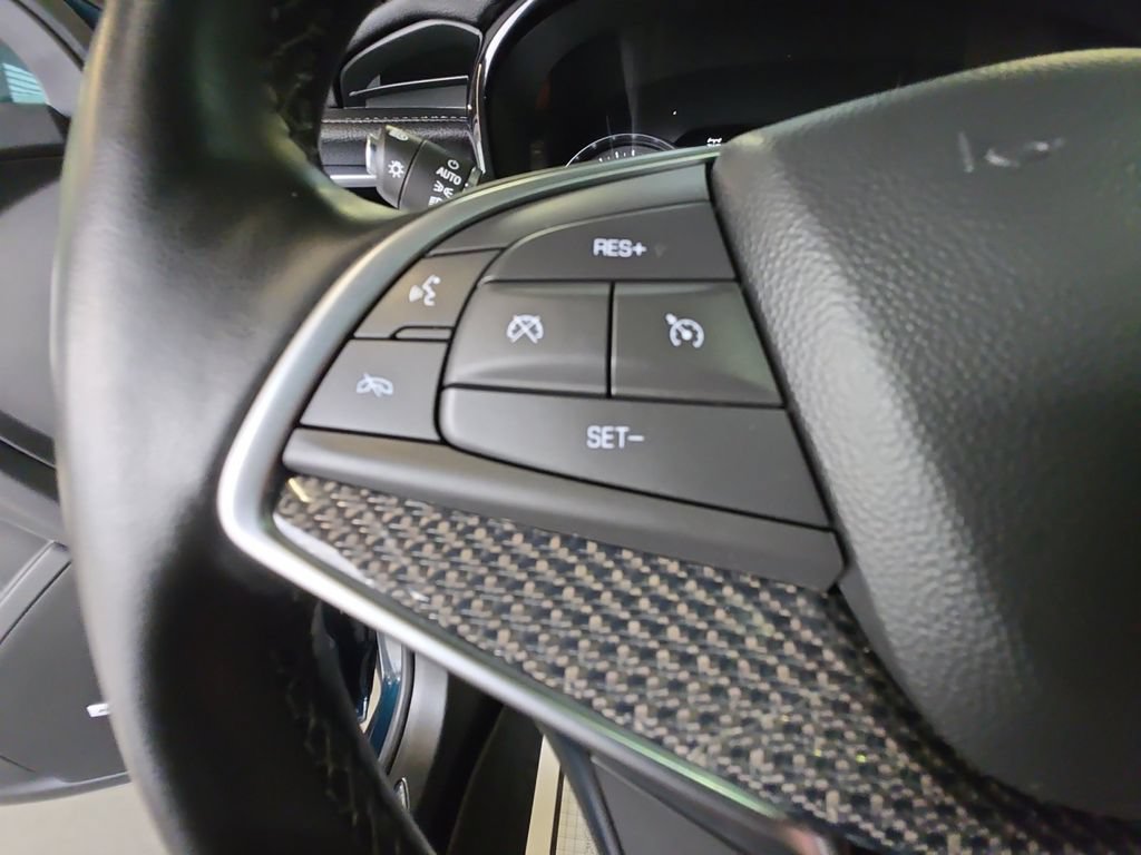 Certified 2025 Cadillac XT5 Sportv w/ Technology Package AWD/4WD image 20