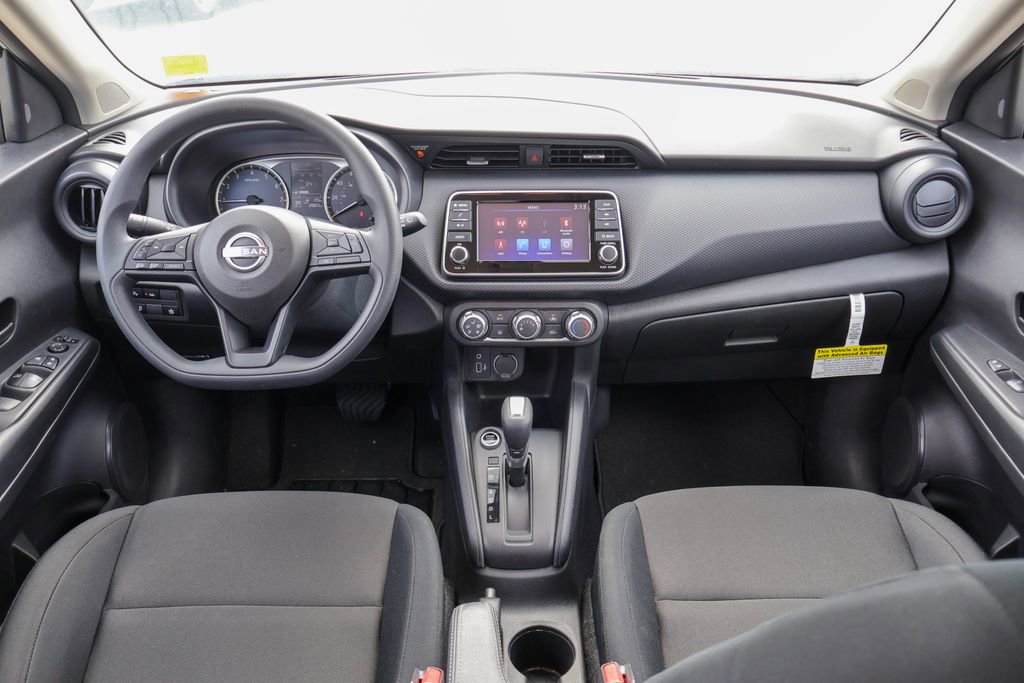 Certified 2025 Nissan Kicks Play S FWD image 6