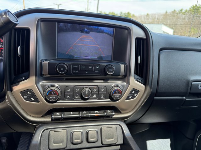 Used 2015 GMC Sierra 2500 Denali w/ Suspension Package, Off-Road AWD/4WD image 22