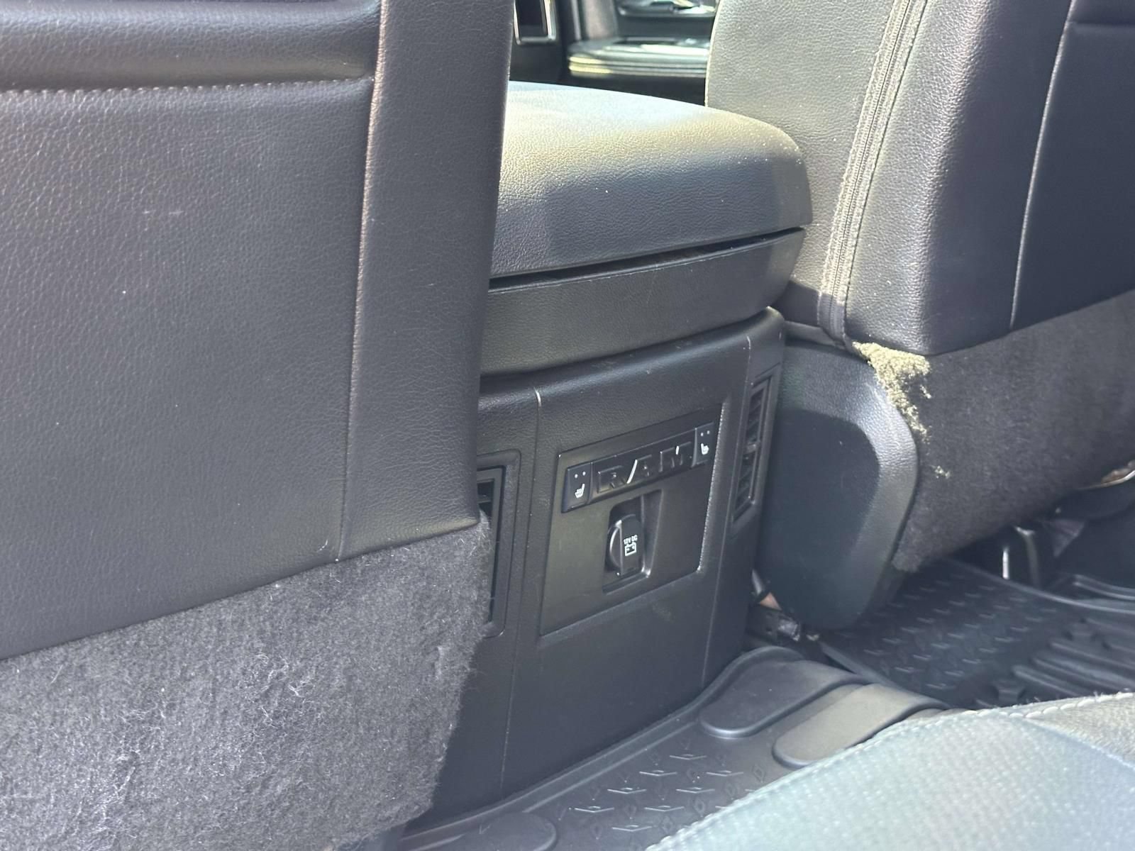 Used 2018 RAM 2500 Laramie w/ Sport Appearance Group AWD/4WD image 25