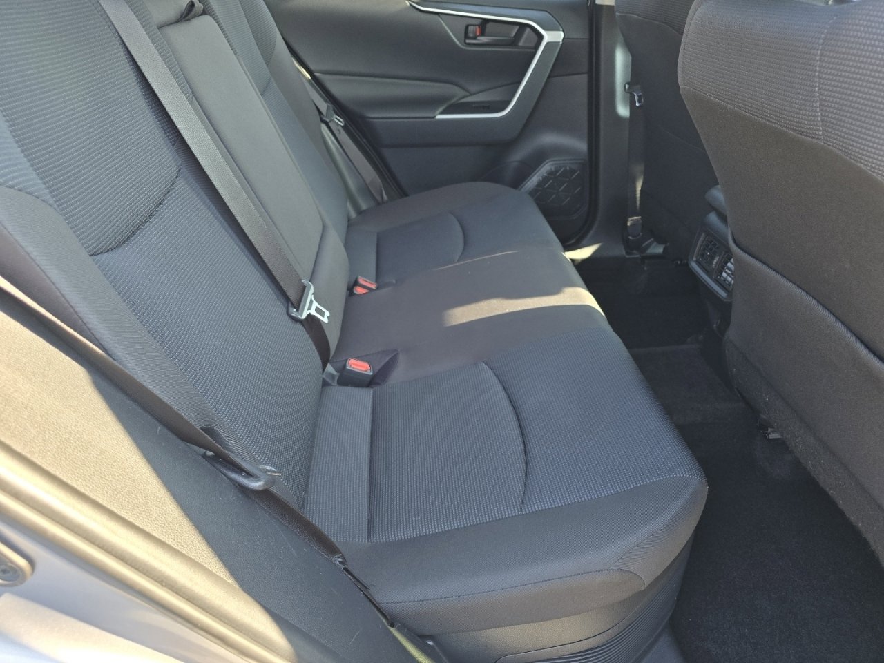 Used 2024 Toyota RAV4 LE image 19