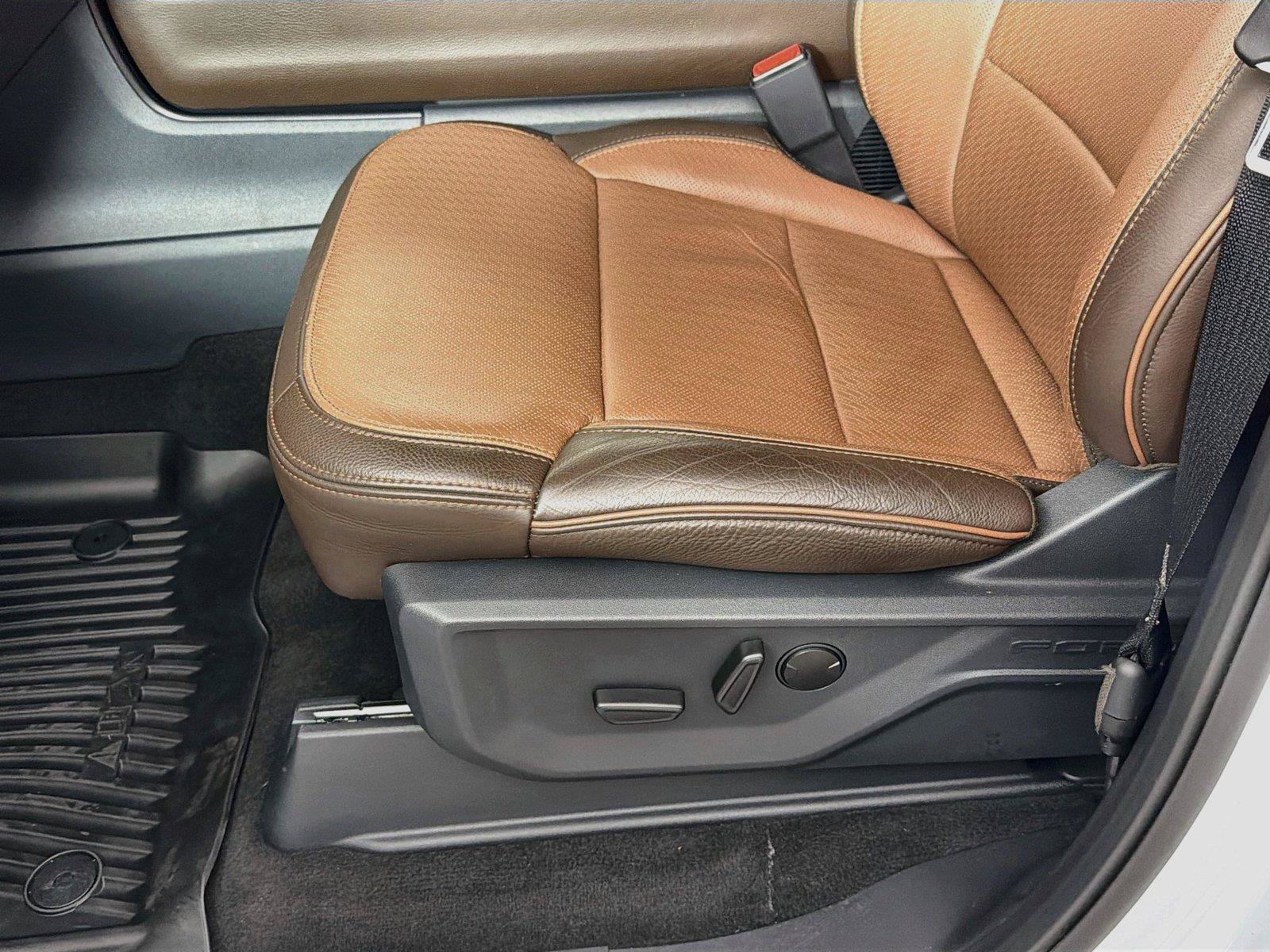 Used 2025 Ford Expedition King Ranch AWD/4WD image 15