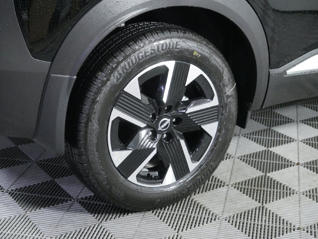 New 2027 Nissan Kicks SV AWD/4WD image 10