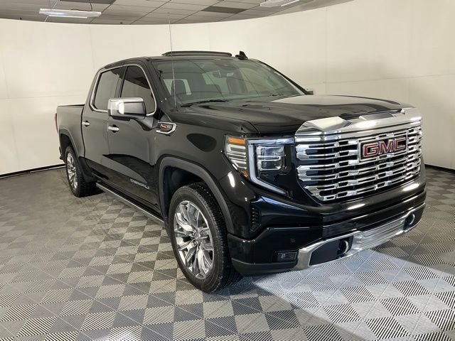 Used 2023 GMC Sierra 1500 Denali w/ Denali Reserve Package image 3
