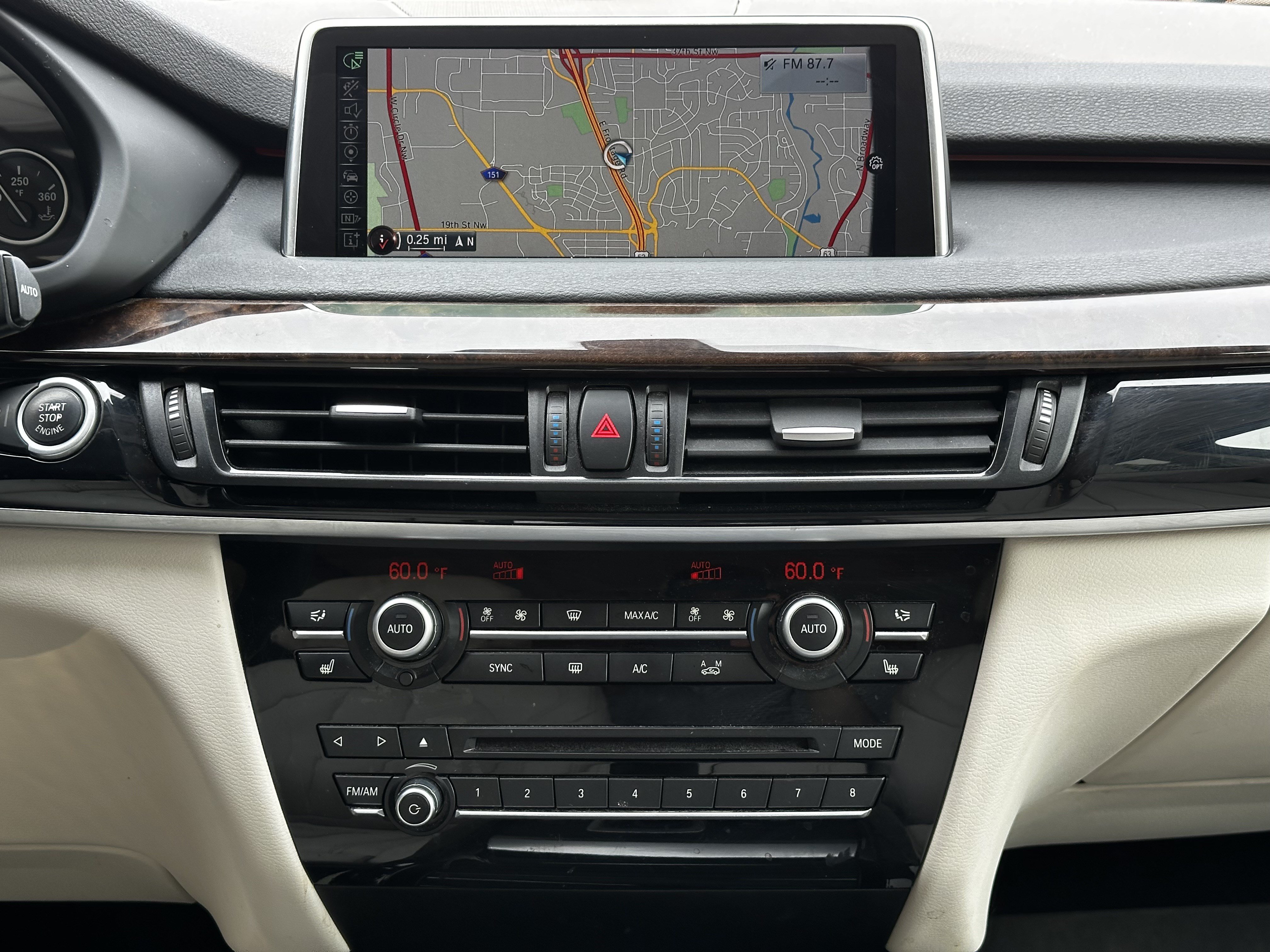 Used 2015 BMW X5 xDrive35i AWD/4WD image 17