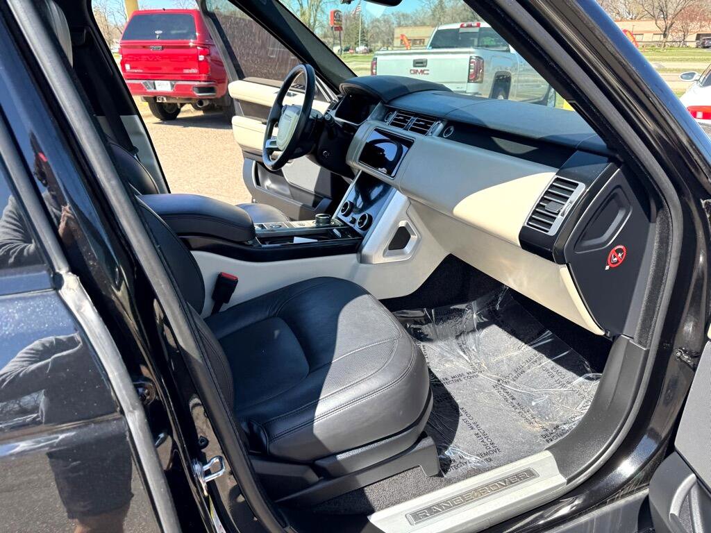Used 2018 Land Rover Range Rover Supercharged image 39