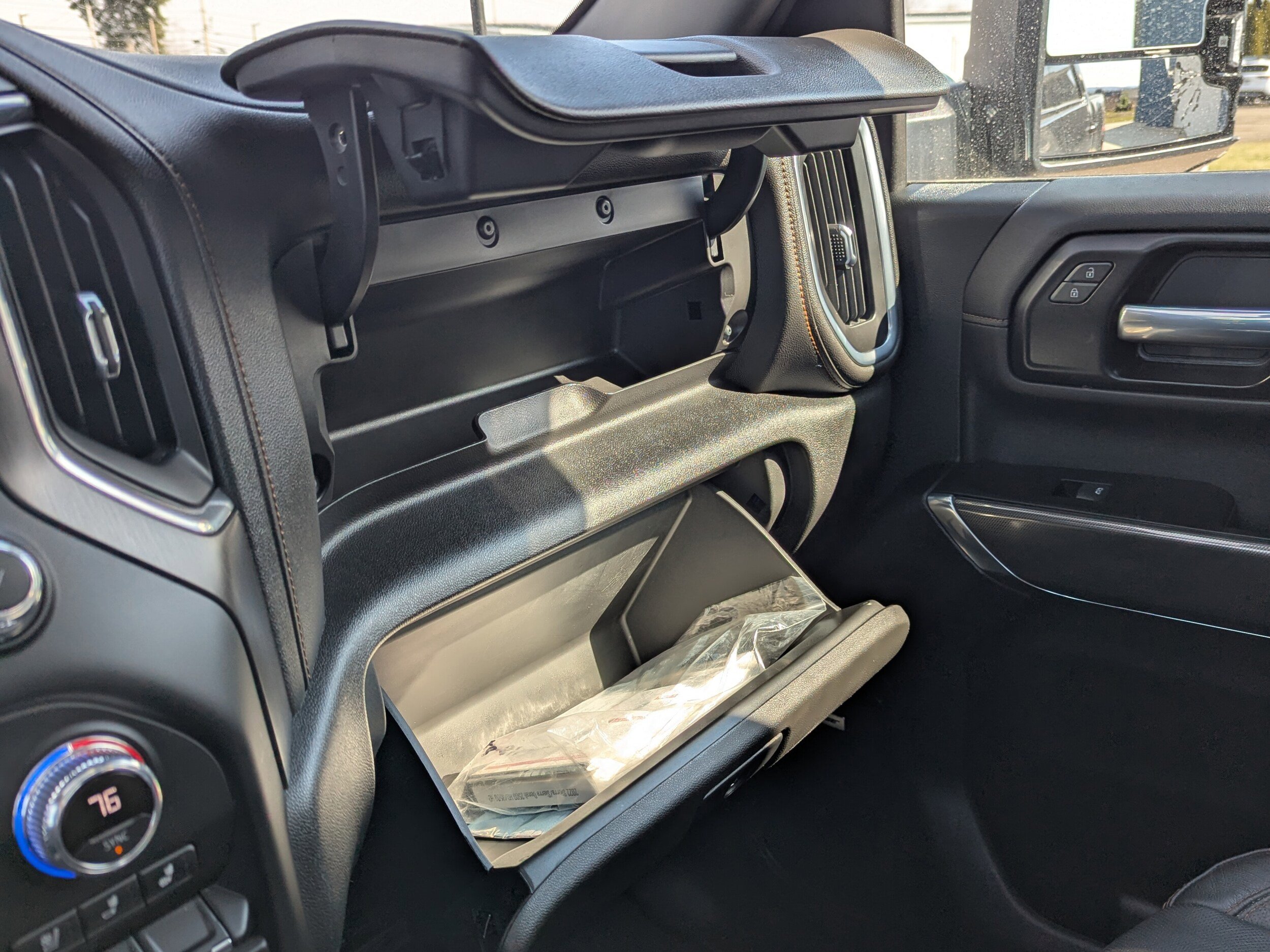 Used 2022 GMC Sierra 2500 AT4 w/ AT4 Premium Plus Package AWD/4WD image 23