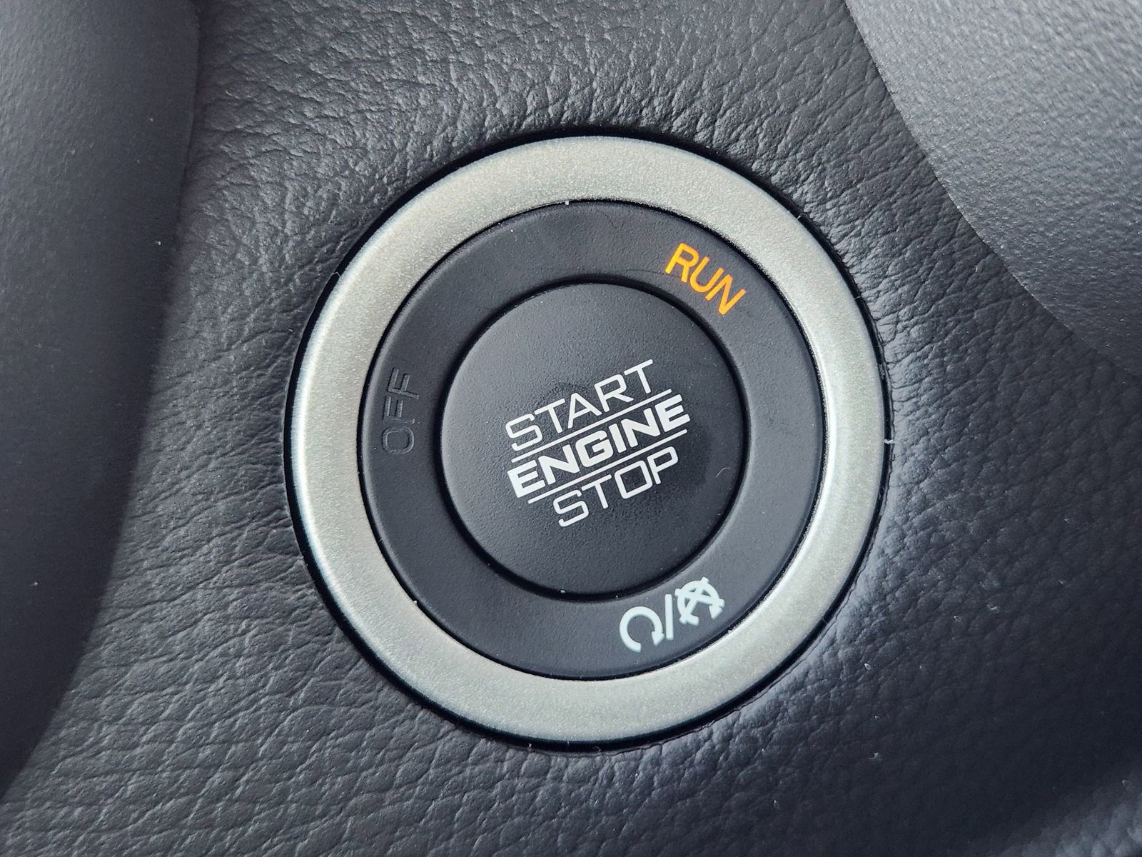 New 2026 RAM 1500 4x4 Crew Cab image 18