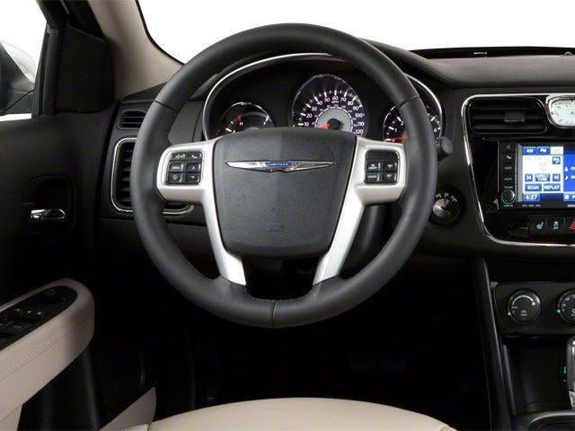 Used 2013 Chrysler 200 Touring FWD image 6