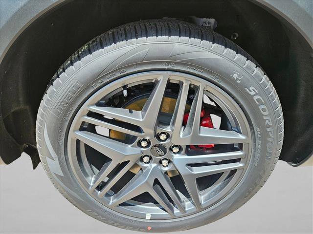 New 2025 Ford Explorer ST image 9