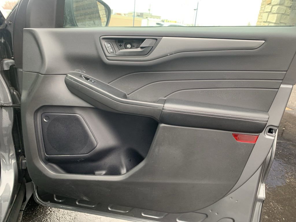 Used 2023 Ford Escape Active image 21