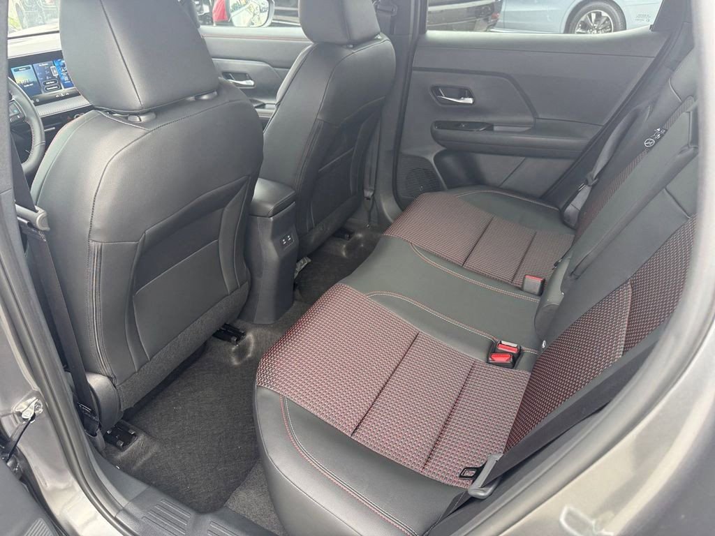 New 2026 Nissan Kicks SR w/ Cold Weather Package image 38