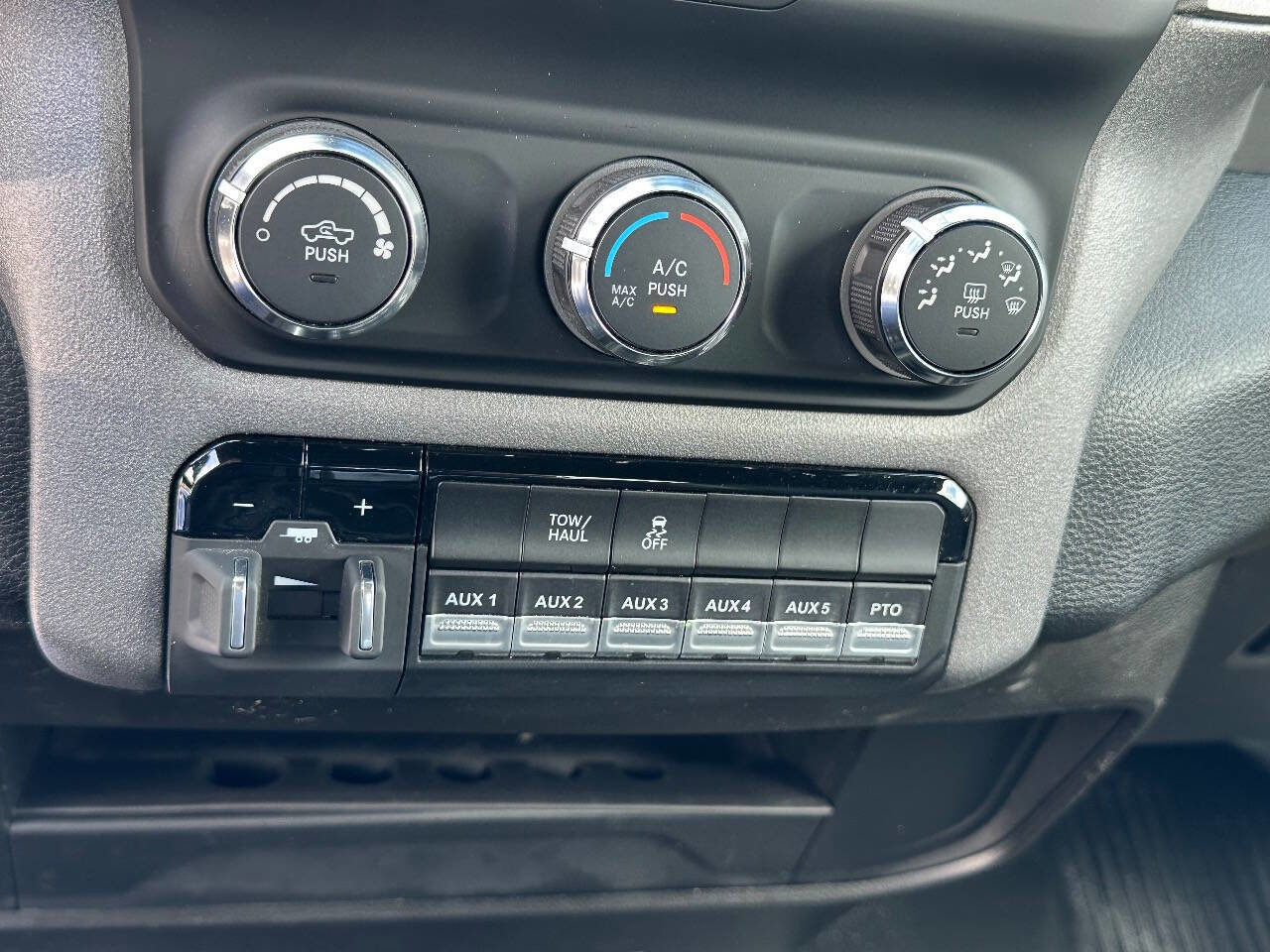 Used 2024 RAM 4500 Tradesman AWD/4WD image 40