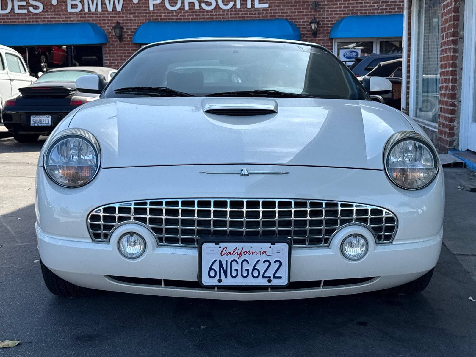 Used 2002 Ford Thunderbird RWD image 3