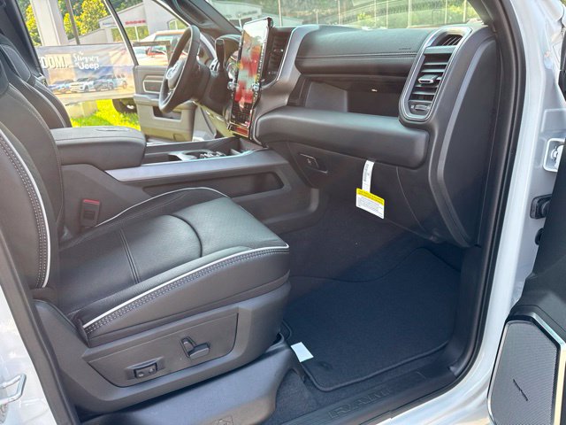 New 2026 RAM 2500 Laramie w/ Night Edition AWD/4WD image 31