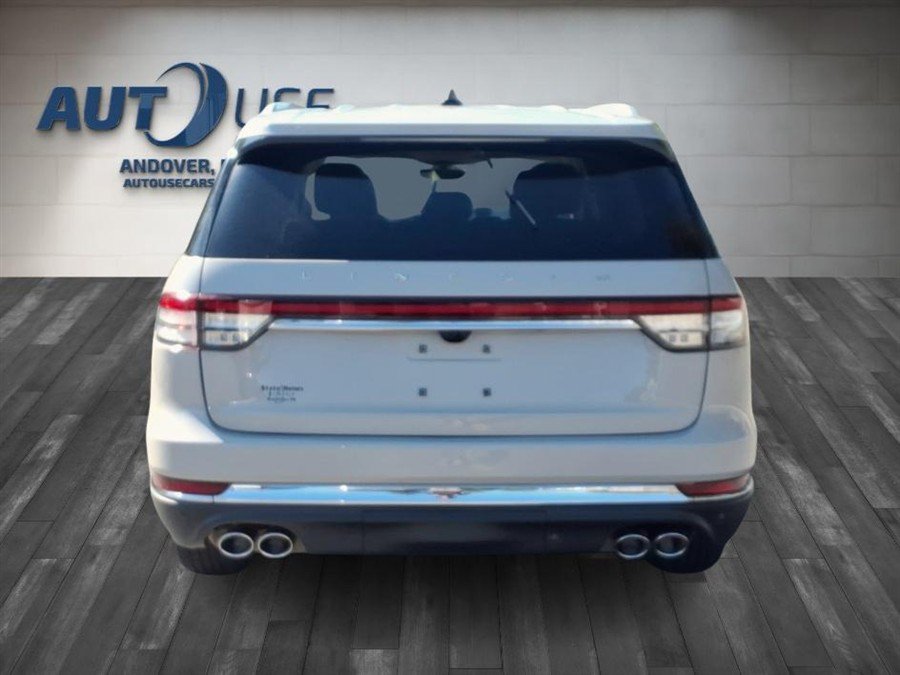 Used 2023 Lincoln Aviator Reserve w/ Equipment Group 201A AWD/4WD image 6