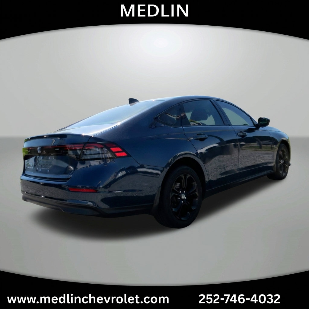 Used 2025 Honda Accord SE image 8