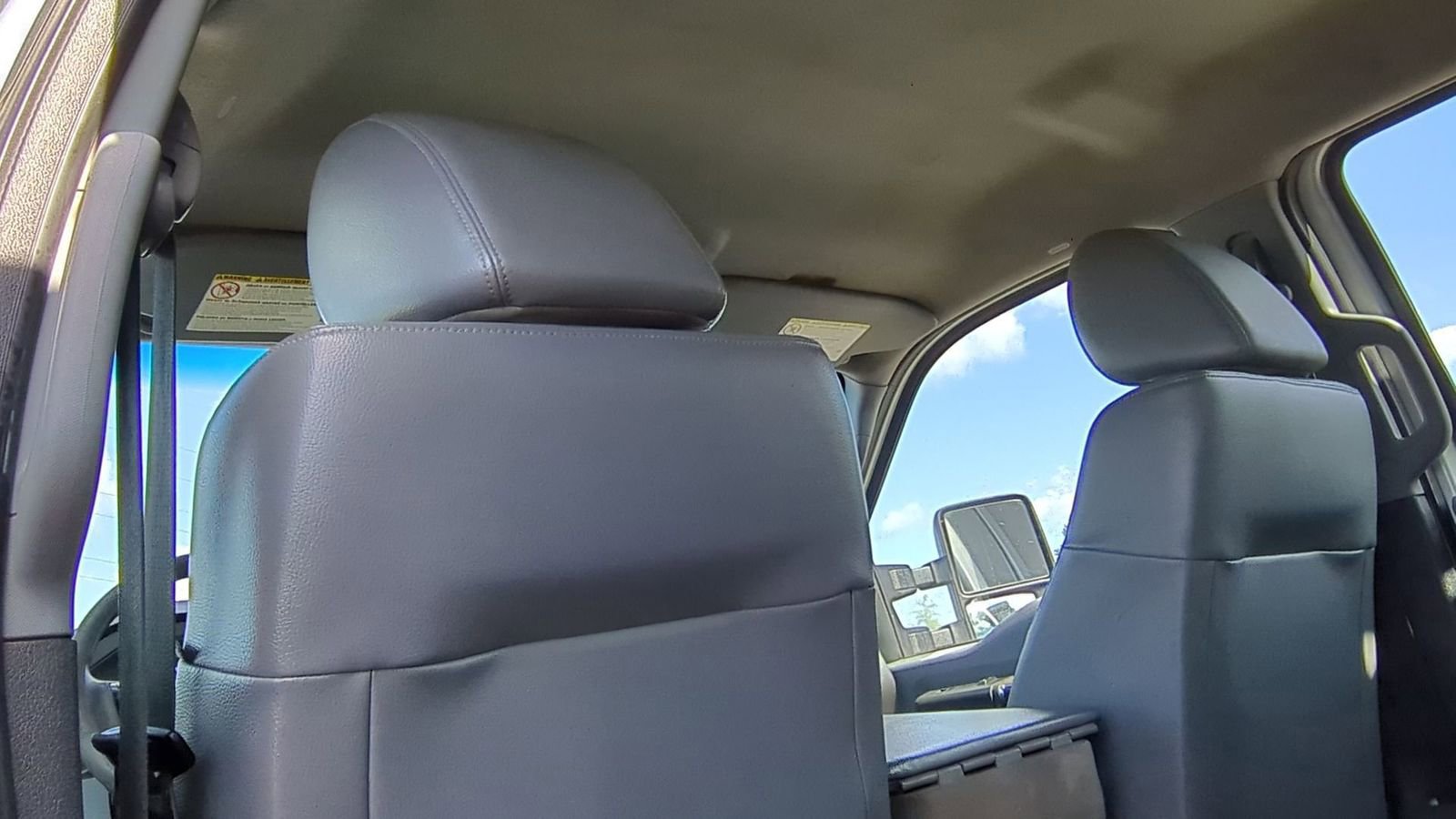 Used 2016 Ford F550 2WD Crew Cab Super Duty image 25