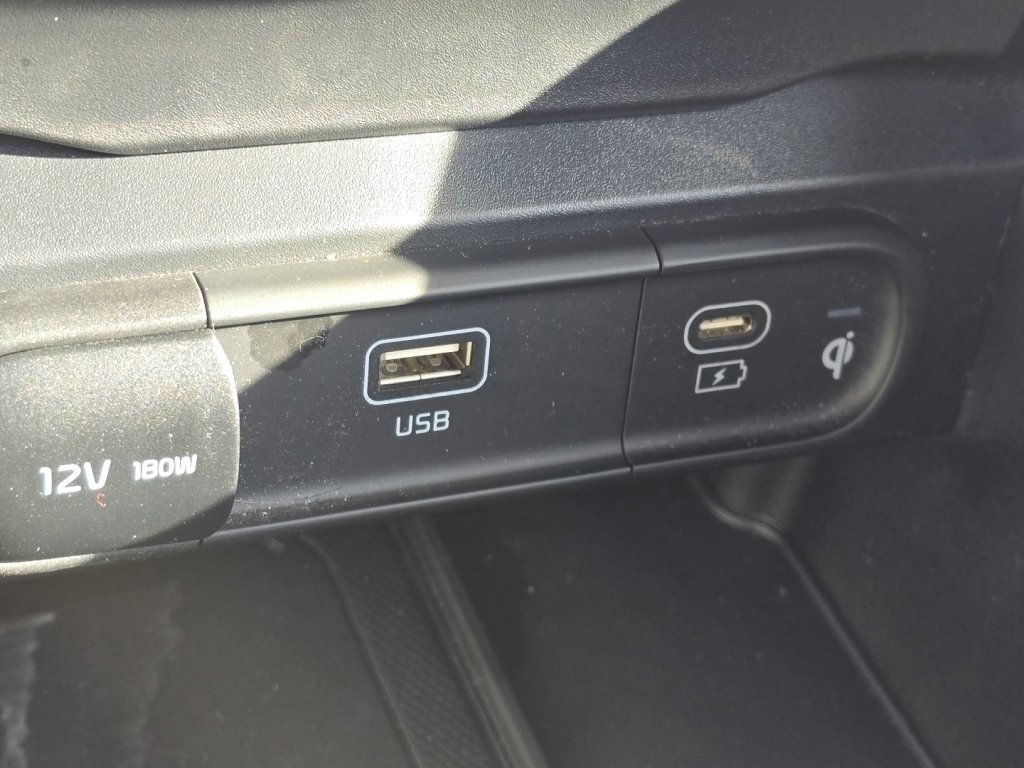 Used 2023 Kia Telluride S w/ S Sunroof Package image 9