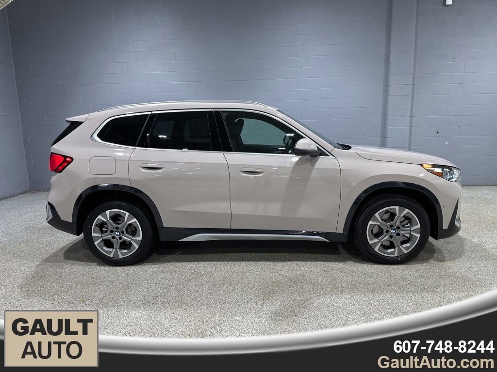New 2026 BMW X1 xDrive28i w/ Convenience Package image 2