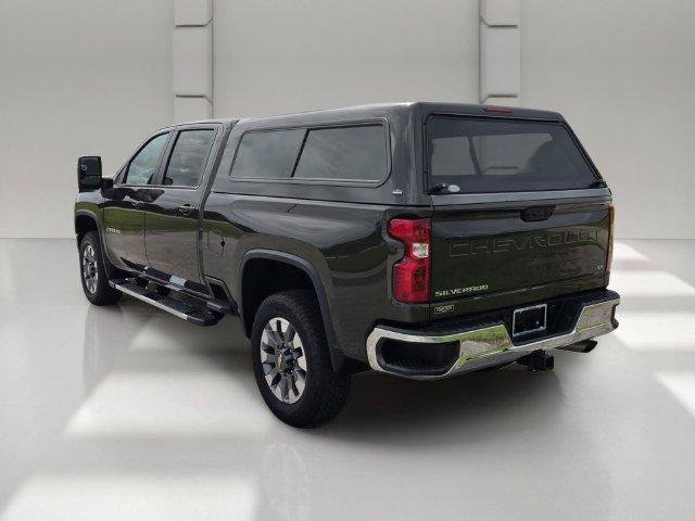 Used 2022 Chevrolet Silverado 2500 LT w/ Convenience Package AWD/4WD image 3