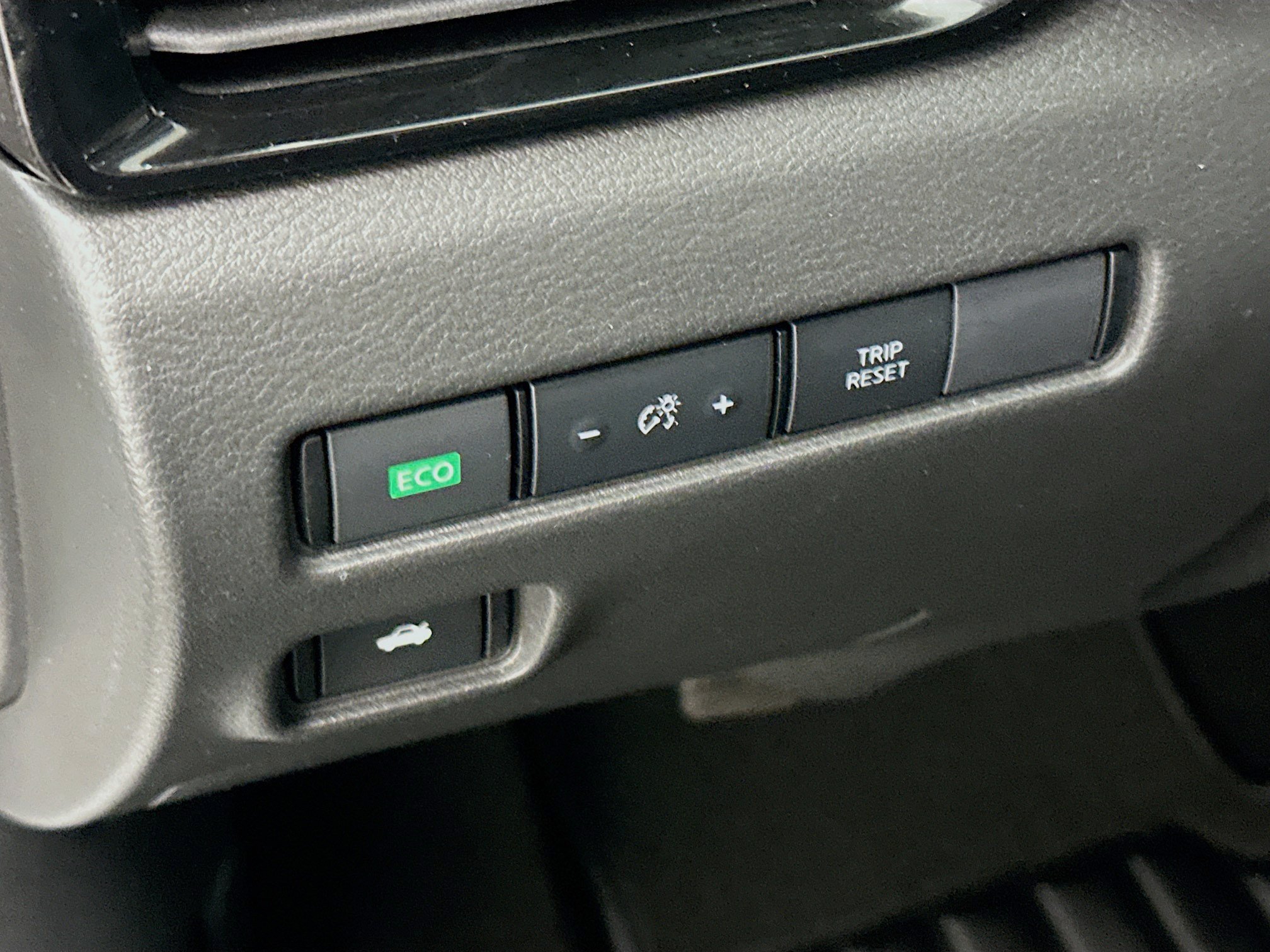 Used 2024 Nissan Sentra SV FWD image 17