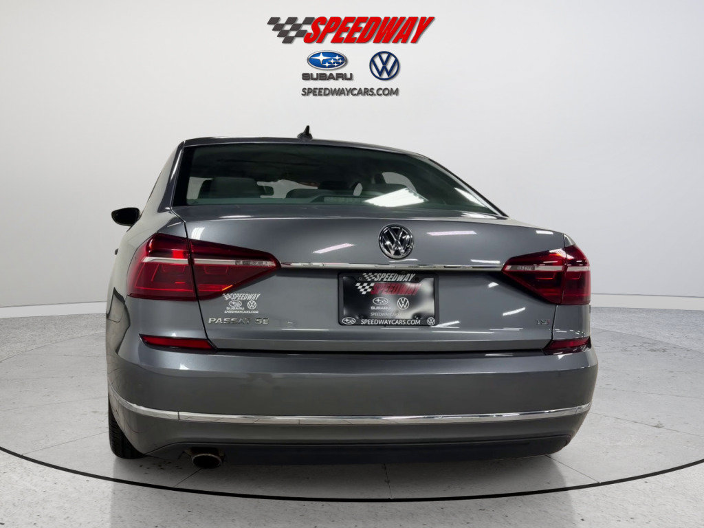 Used 2018 Volkswagen Passat 2.0T SE FWD image 7