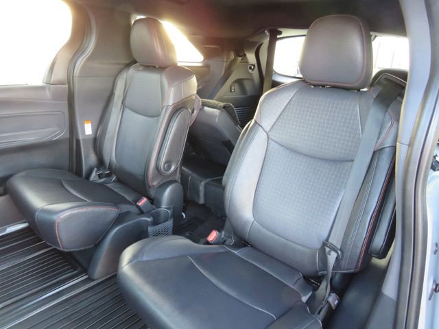 Certified 2023 Toyota Sienna XSE w/ XSE Plus Package image 19