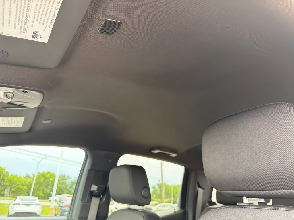 Used 2023 Chevrolet Colorado Trail Boss image 15