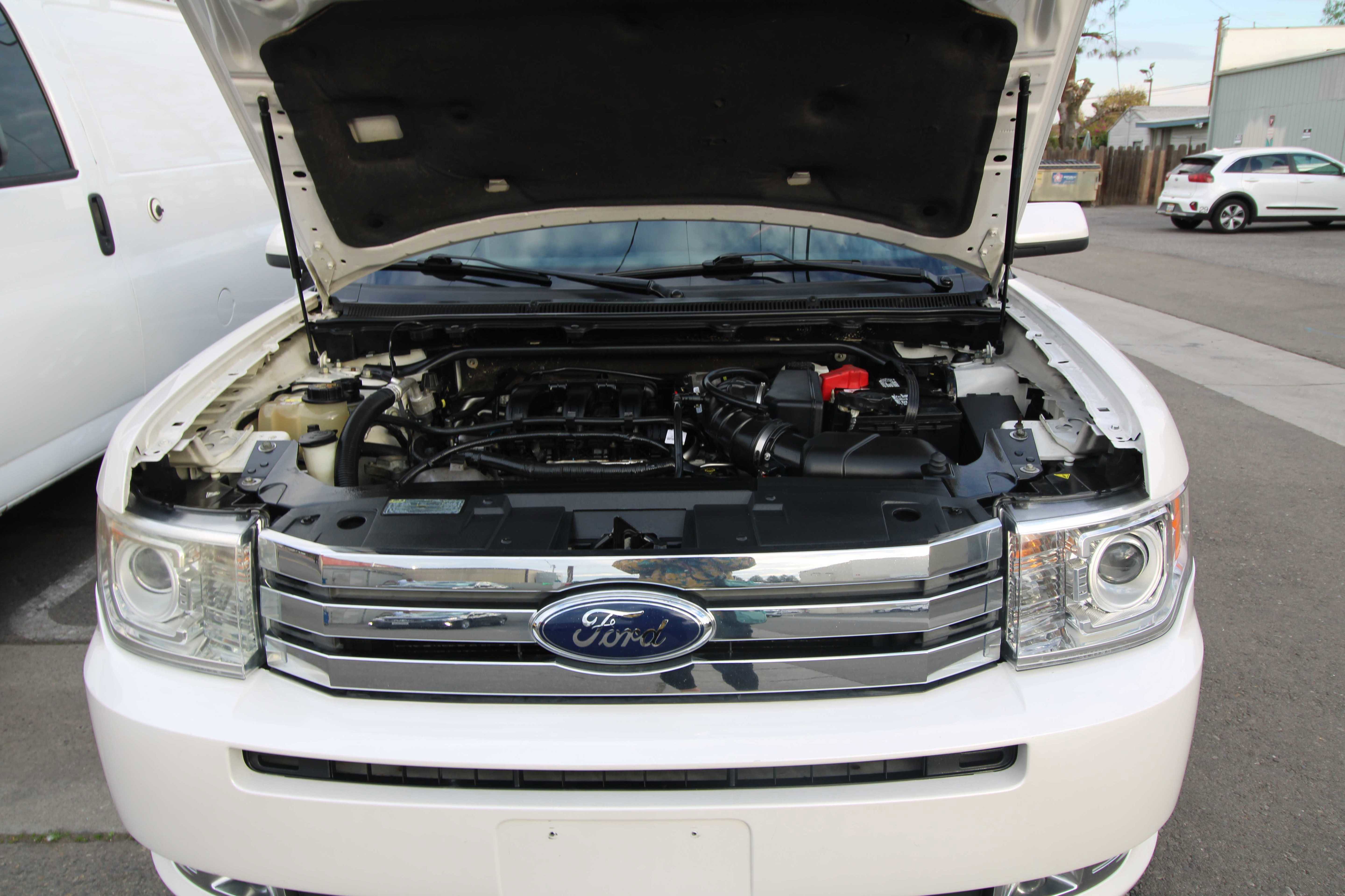 Used 2010 Ford Flex Limited image 34