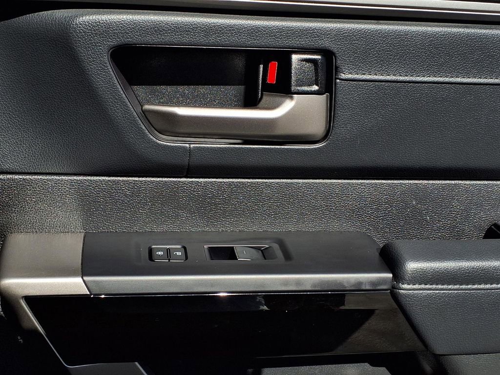 Used 2024 Toyota Tundra Limited image 24